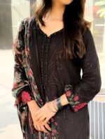 Neda floral black suit - Image 2