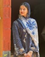 Deep blue pak suits - Image 4