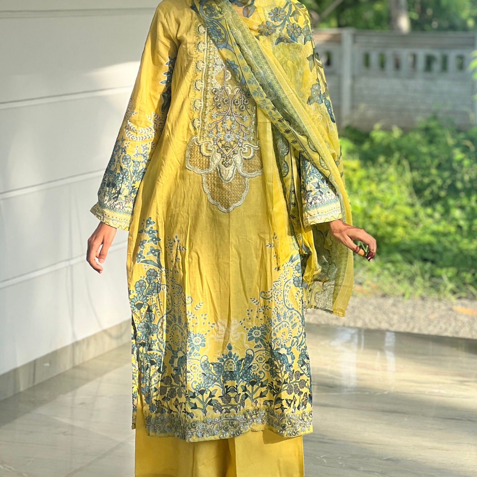 img_1585-2 Butter yellow pak suit - Image 1