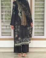 Black floral suit - Image 2